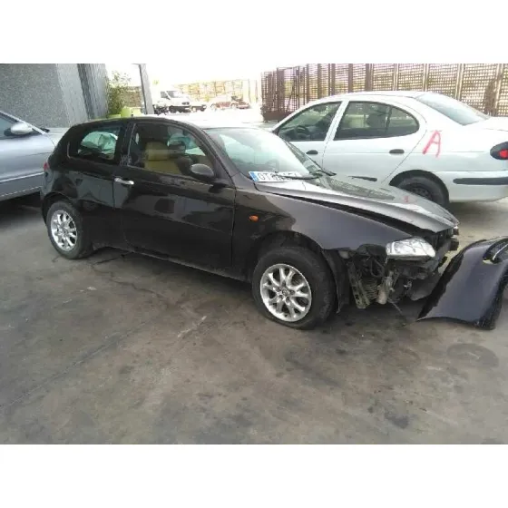 ALFA ROMEO 147 (190) '2002 1.6 T.SPARK IMPRESSION NEGRO