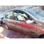 RENAULT MEGANE II BERLINA 5P RENAULT MEGANE II BERLINA 5P '2004 CONFORT AUTHENTIQUE GRIS 2002