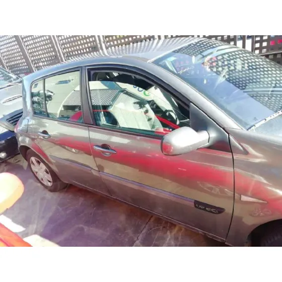 RENAULT MEGANE II BERLINA 5P '2004 CONFORT AUTHENTIQUE GRIS