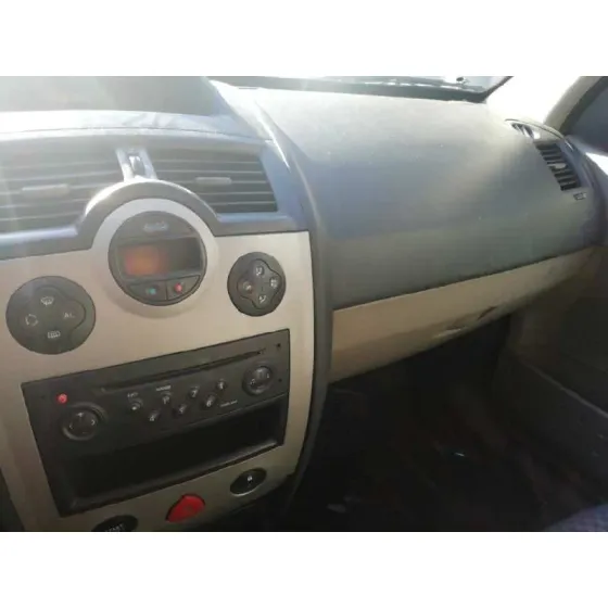 RENAULT MEGANE II BERLINA 5P '2004 CONFORT AUTHENTIQUE GRIS