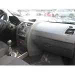 RENAULT MEGANE II CLASSIC BERLINA RENAULT MEGANE II CLASSIC BERLINA '2004 CONFORT AUTHENTIQUE MARRON 2003