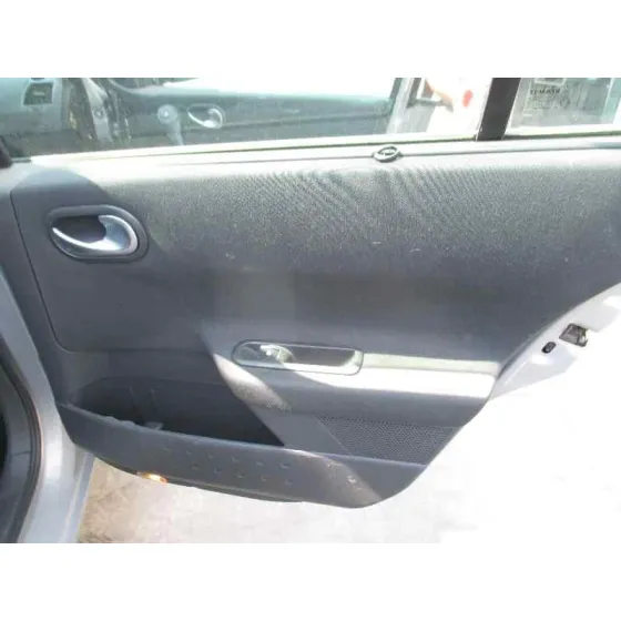 RENAULT MEGANE II CLASSIC BERLINA '2004 CONFORT AUTHENTIQUE MARRON