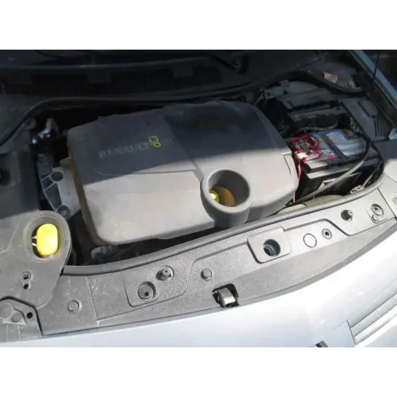 RENAULT MEGANE II CLASSIC BERLINA '2004 CONFORT AUTHENTIQUE MARRON