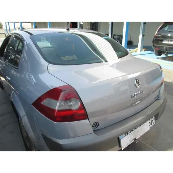 RENAULT MEGANE II CLASSIC BERLINA '2004 CONFORT AUTHENTIQUE MARRON