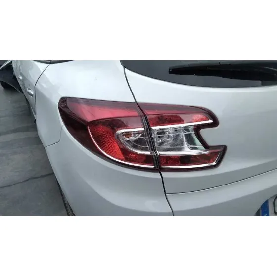 RENAULT MEGANE III SPORT TOURER '2010 LUXE BLANCO