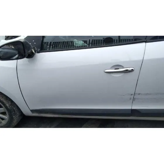RENAULT MEGANE III SPORT TOURER '2010 LUXE BLANCO