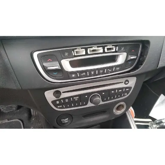 RENAULT MEGANE III SPORT TOURER '2010 LUXE BLANCO