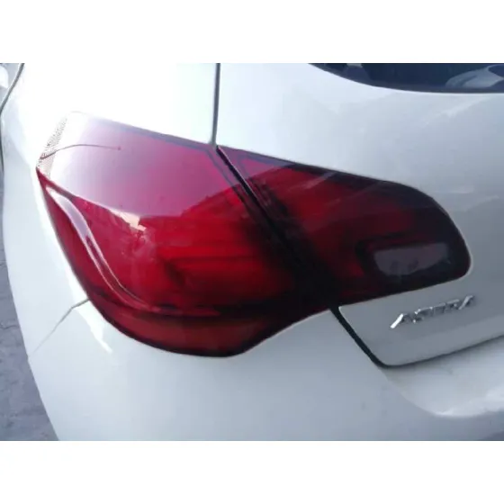 OPEL ASTRA J LIM. '2012 COSMO BLANCO