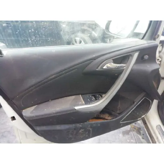 OPEL ASTRA J LIM. '2012 COSMO BLANCO