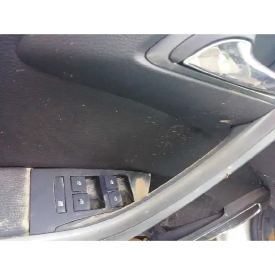 OPEL ASTRA J LIM. '2012 COSMO BLANCO