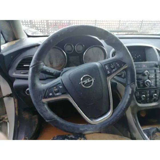 OPEL ASTRA J LIM. '2012 COSMO BLANCO