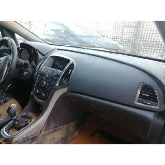 OPEL ASTRA J LIM. '2012 COSMO BLANCO