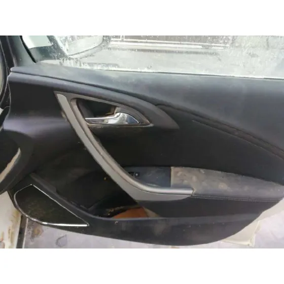 OPEL ASTRA J LIM. '2012 COSMO BLANCO