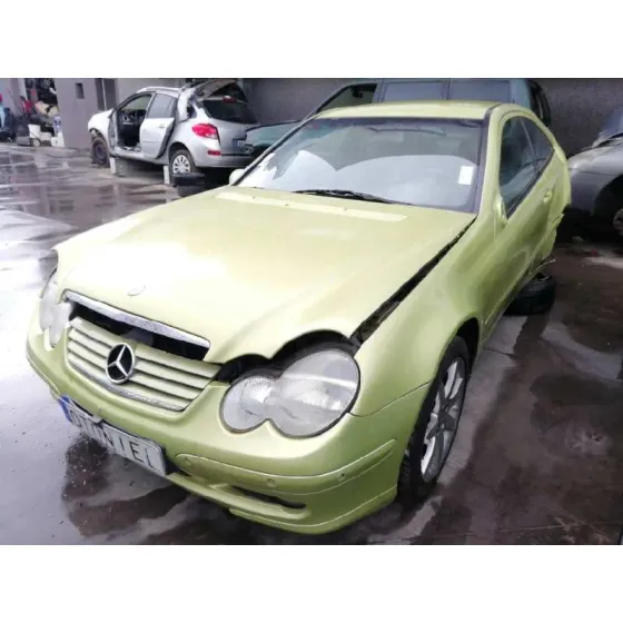 MERCEDES CLASE C (W203) SPORTCOUPE '2002 C 200 COMPRESSOR (203.742) VERDE PISTACHO