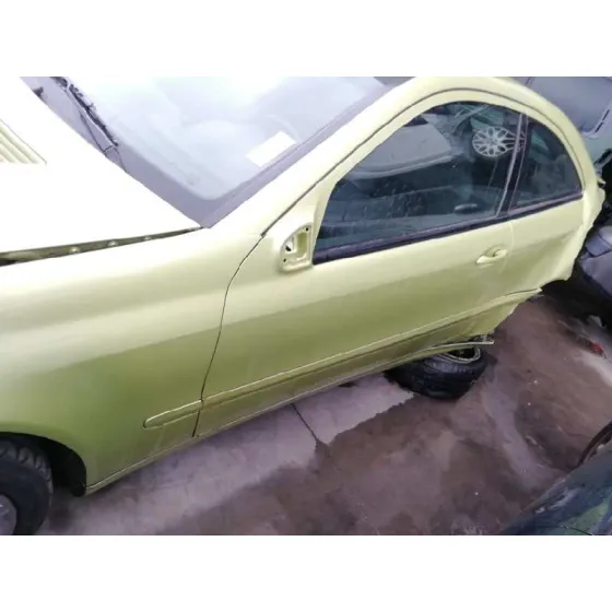 MERCEDES CLASE C (W203) SPORTCOUPE '2002 C 200 COMPRESSOR (203.742) VERDE PISTACHO