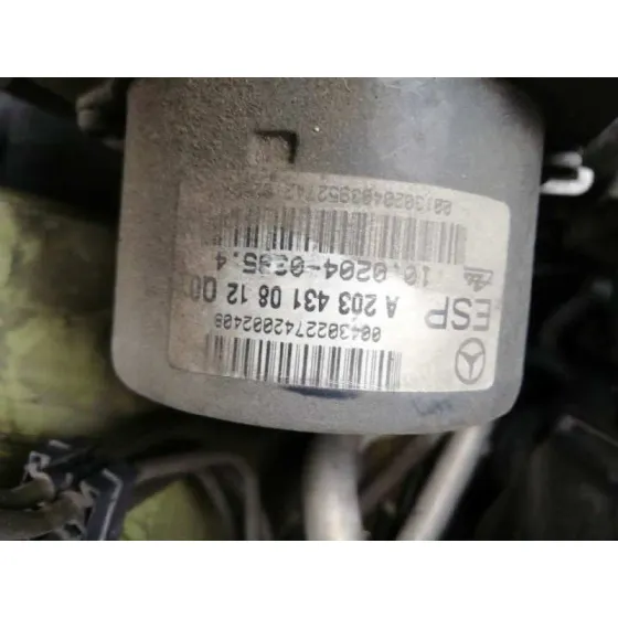 MERCEDES CLASE C (W203) SPORTCOUPE '2002 C 200 COMPRESSOR (203.742) VERDE PISTACHO