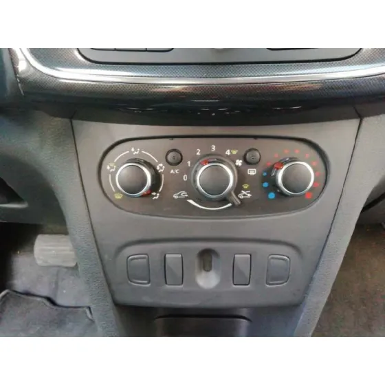 DACIA SANDERO '2018 0.9 TCE CAT BLANCO