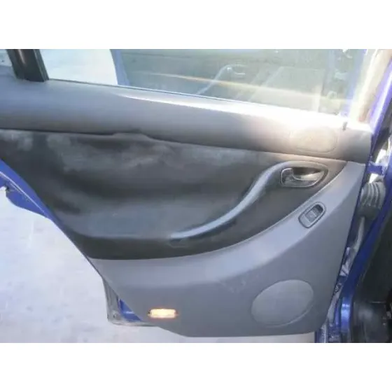 SEAT TOLEDO (1M2) '2001 SELECT AZUL