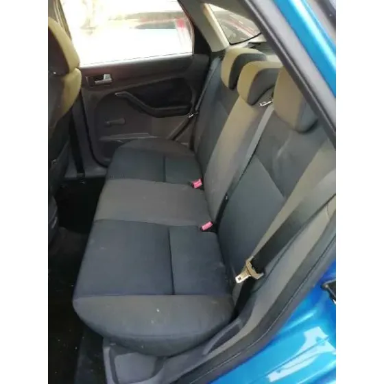 FORD FOCUS BERLINA (CAP) '2005 GHIA AZUL