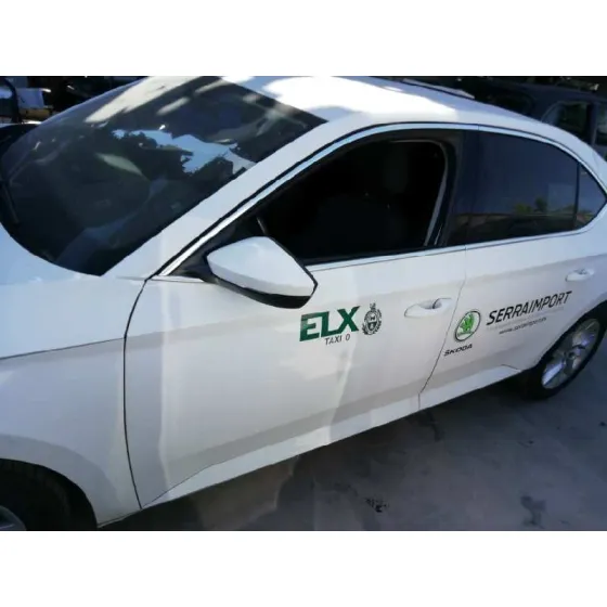SKODA SUPERB (3V3) '2017 2.0 TDI BLANCO