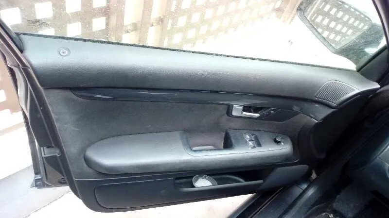 AUDI A4 BERLINA (8E) '2004 1.9 TDI (96KW) NEGRO