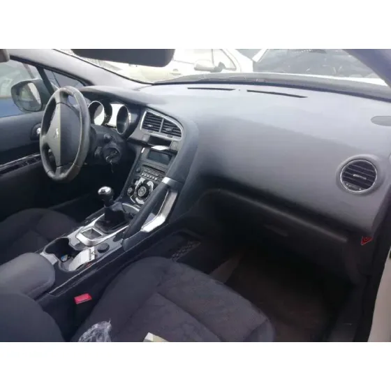 PEUGEOT 3008 '2013 ACTIVE BLANCO