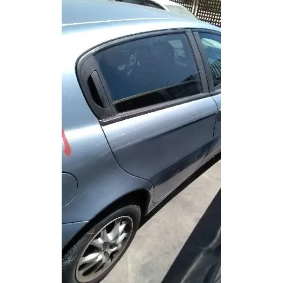 ALFA ROMEO 147 (190) '2003 1.6 T.SPARK ECO DISTINCTIVE PLATA