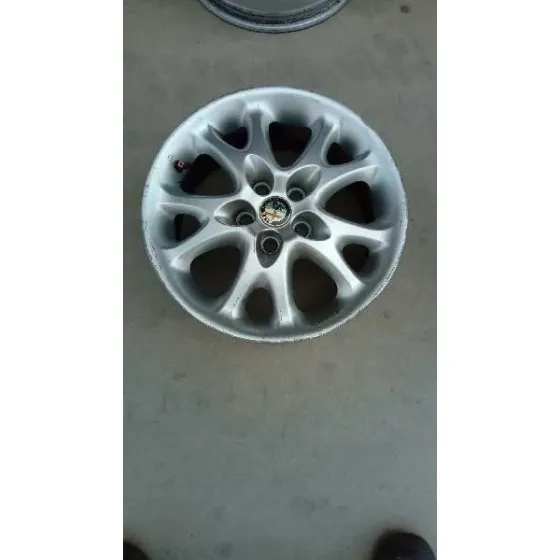 ALFA ROMEO 147 (190) '2003 1.6 T.SPARK ECO DISTINCTIVE PLATA