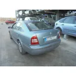 SKODA OCTAVIA BERLINA (1U2) SKODA OCTAVIA BERLINA (1U2) '2002 AMBIENTE AZUL 2000