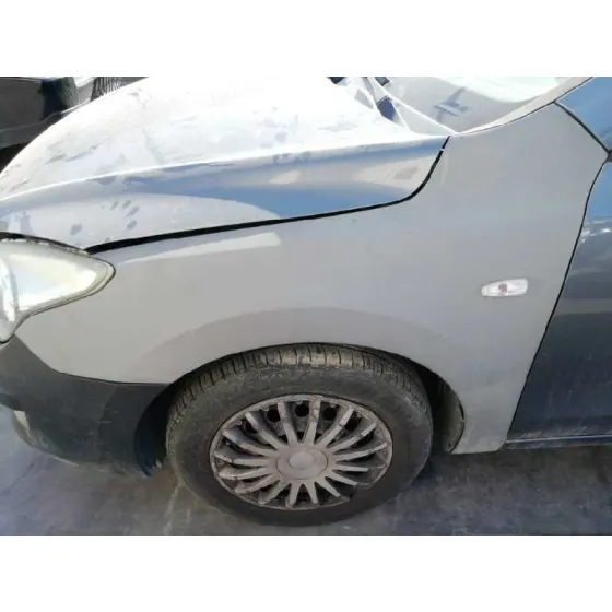 HYUNDAI I30 '2010 CLASSIC GRIS OSCURO