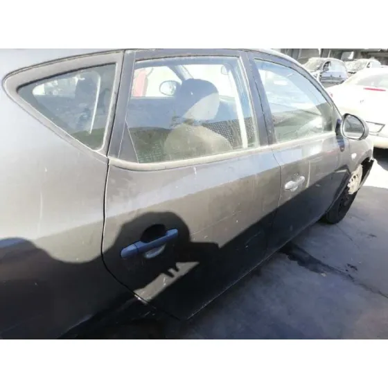 HYUNDAI I30 '2010 CLASSIC GRIS OSCURO