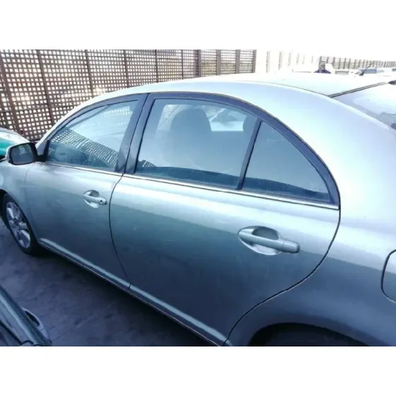 TOYOTA AVENSIS BERLINA (T25) '2006 1.8 SOL SEDAN (4-PTAS.) GRIS