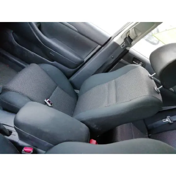TOYOTA AVENSIS BERLINA (T25) '2006 1.8 SOL SEDAN (4-PTAS.) GRIS