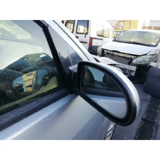FORD FOCUS BERLINA (CAK) '2001 1.8 TDDI TURBODIESEL CAT GRIS