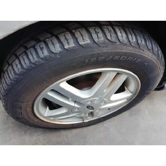 FORD FOCUS BERLINA (CAK) '2001 1.8 TDDI TURBODIESEL CAT GRIS