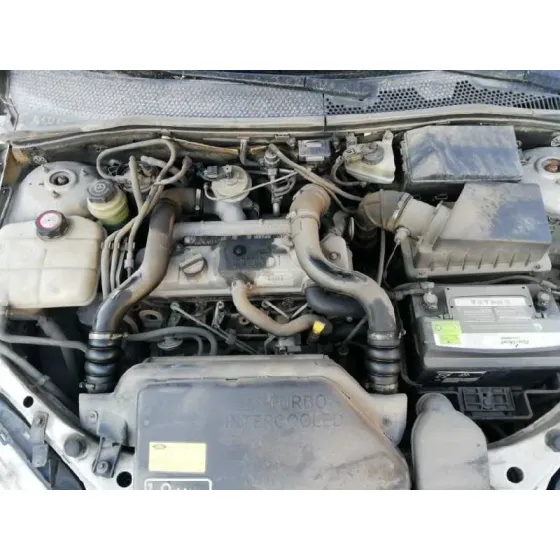 FORD FOCUS BERLINA (CAK) '2001 1.8 TDDI TURBODIESEL CAT GRIS