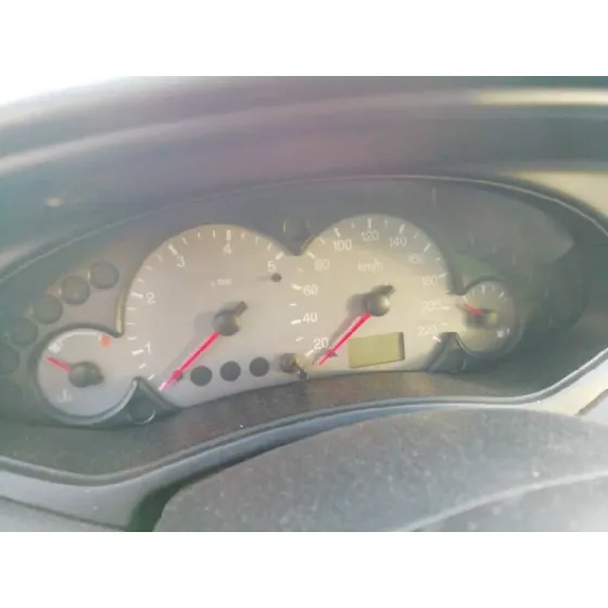 FORD FOCUS BERLINA (CAK) '2001 1.8 TDDI TURBODIESEL CAT GRIS