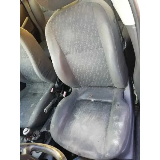 FORD FOCUS BERLINA (CAK) '2001 1.8 TDDI TURBODIESEL CAT GRIS