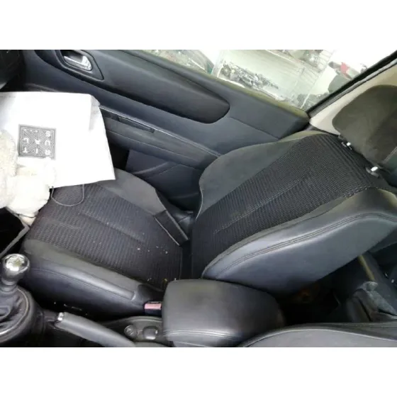 CITROEN C4 COUPE '2006 VTR PLUS NEGRO