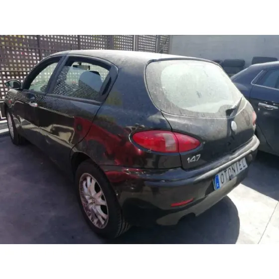 ALFA ROMEO 147 (190) '2002 1.9 JTD DISTINCTIVE NEGRO