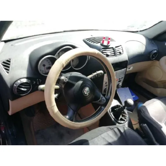 ALFA ROMEO 147 (190) '2002 1.9 JTD DISTINCTIVE NEGRO