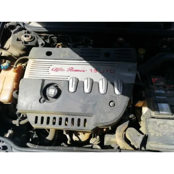 ALFA ROMEO 147 (190) '2002 1.9 JTD DISTINCTIVE NEGRO