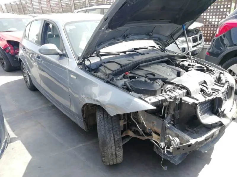 BMW SERIE 1 BERLINA (E81/E87) '2007 118D GRIS