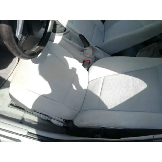 BMW SERIE 1 BERLINA (E81/E87) '2007 118D GRIS