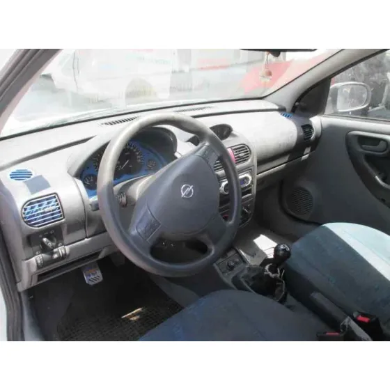 OPEL CORSA C '2001 CLUB BLANCO