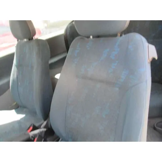 OPEL CORSA C '2001 CLUB BLANCO