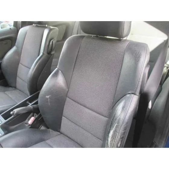BMW SERIE 3 COMPACT (E46) '2001 316TI AZUL