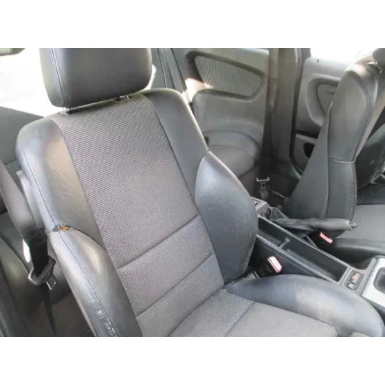 BMW SERIE 3 COMPACT (E46) '2001 316TI AZUL