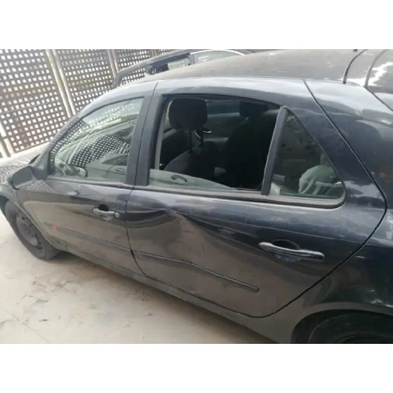 RENAULT LAGUNA II (BG0) '2002 AUTHENTIQUE GRIS