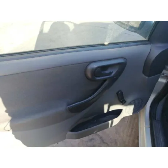 OPEL CORSA C '2001 CLUB GRIS PLATA